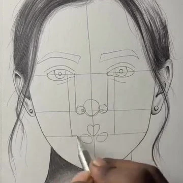 Ritratto frontale con griglia di proporzione per disegnare il viso