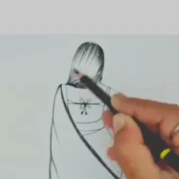Disegno di spalle e schiena viste posteriormente